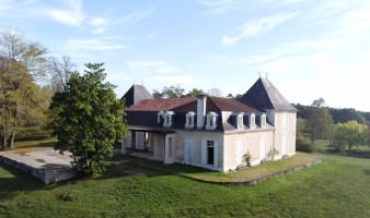 Magnificent 80 hectare estate with 19th century manor house